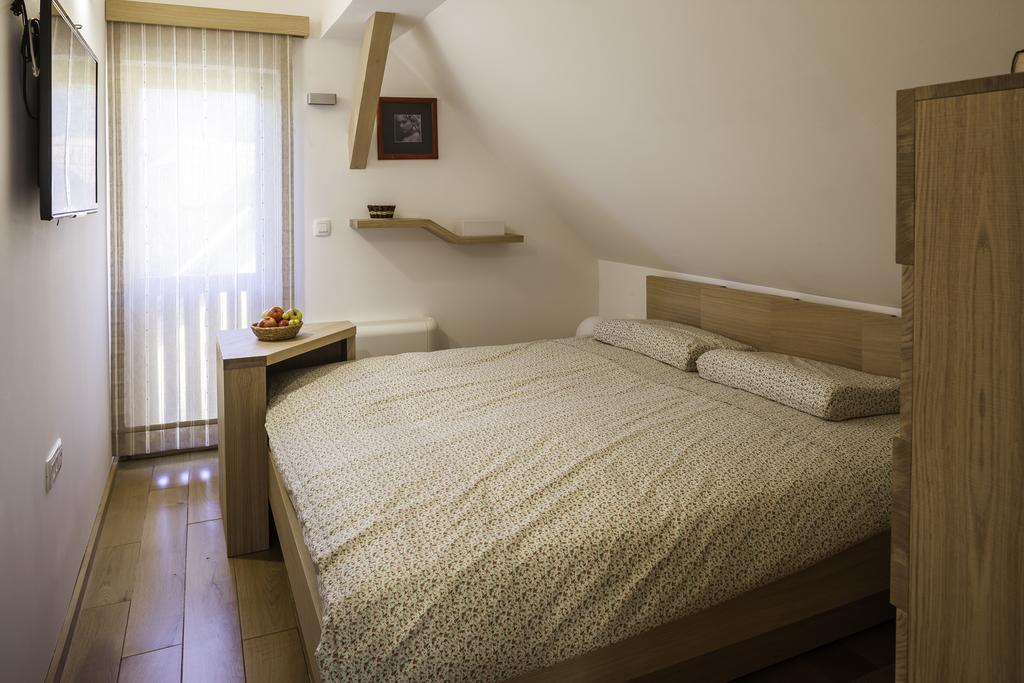 Guest House Kalska Domacija Semic Pokój zdjęcie